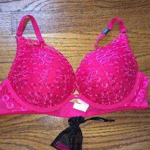 NWT Victoria Secret Dream Angels Push Up Bra